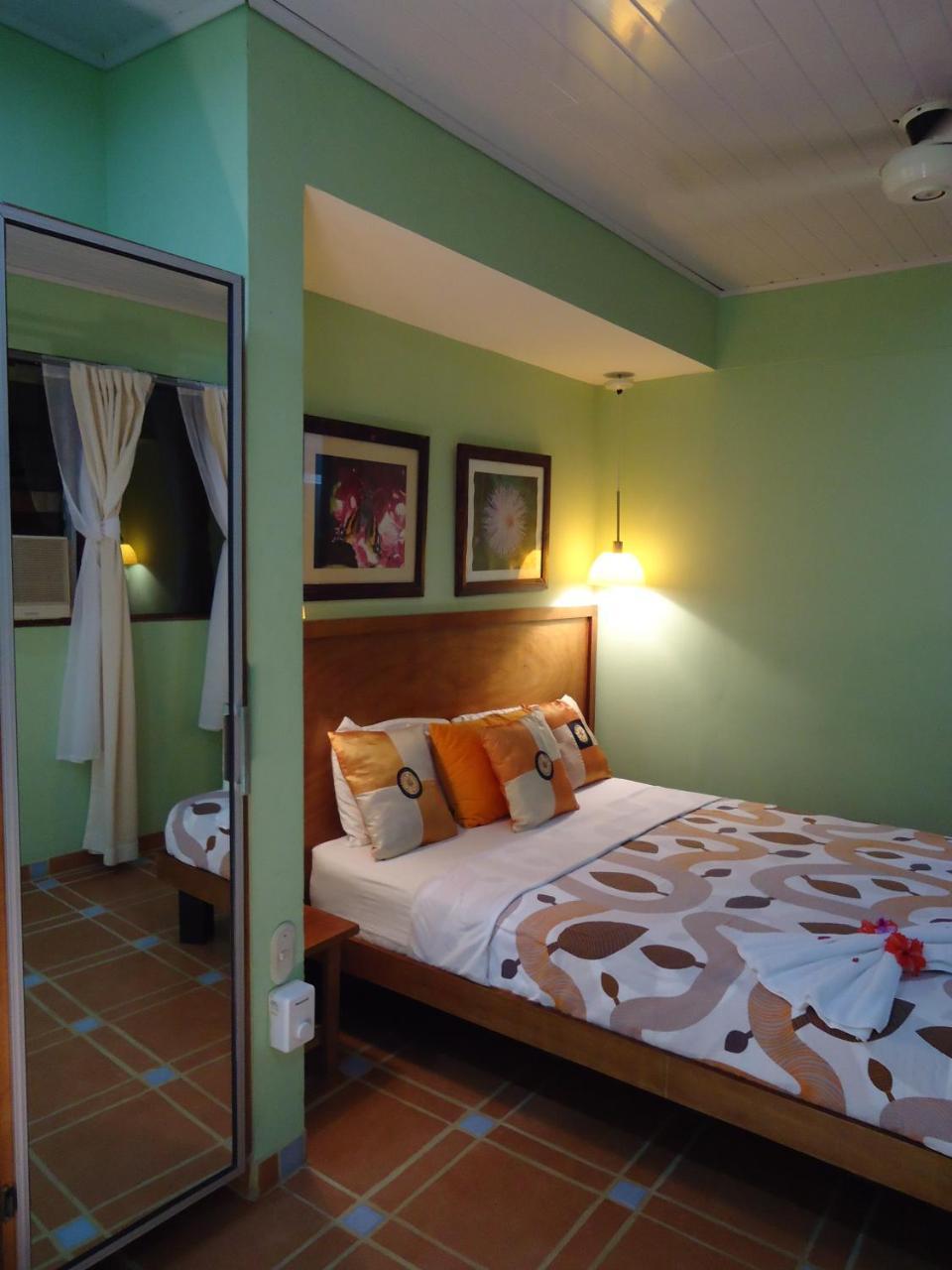 Hotel Mandarina Quepos Exterior foto